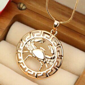 "Crab Zodiac Rose Gold Pendant in Round Cutout Frame Design, XPPT1331